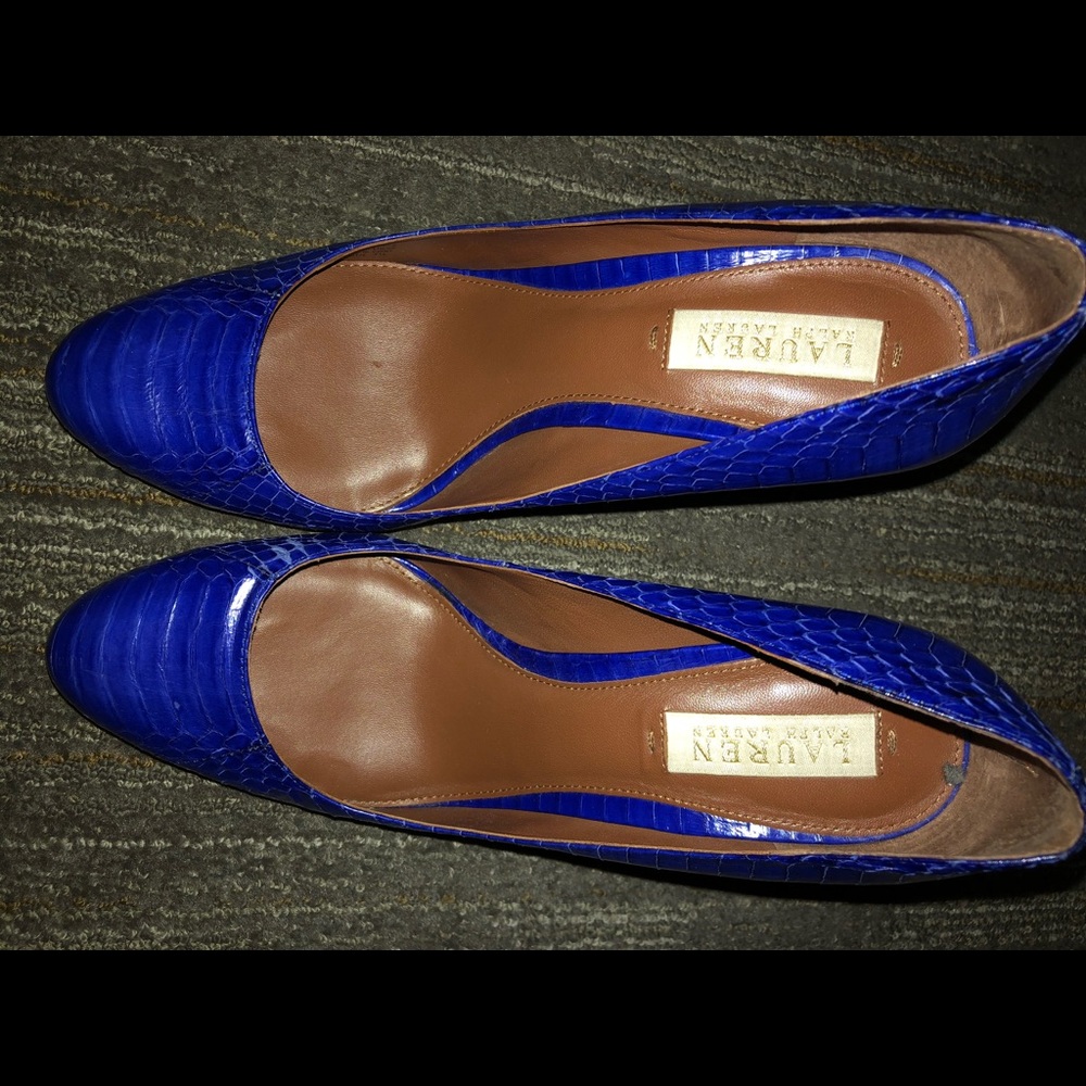 Ralph Lauren Cobalt Blue Snake skin pumps 8.5 - Picture 2 of 5